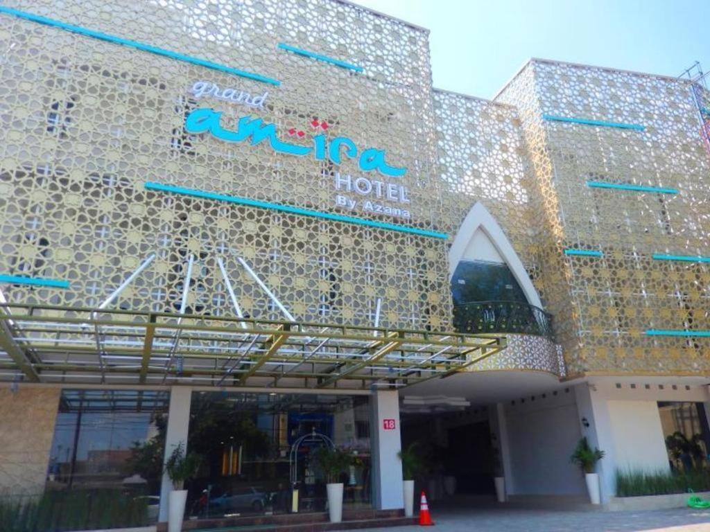 Grand Amira Hotel Solo Buitenkant foto